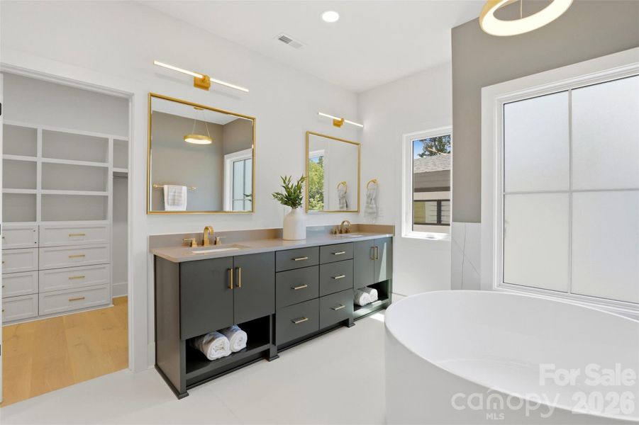 Primary bath