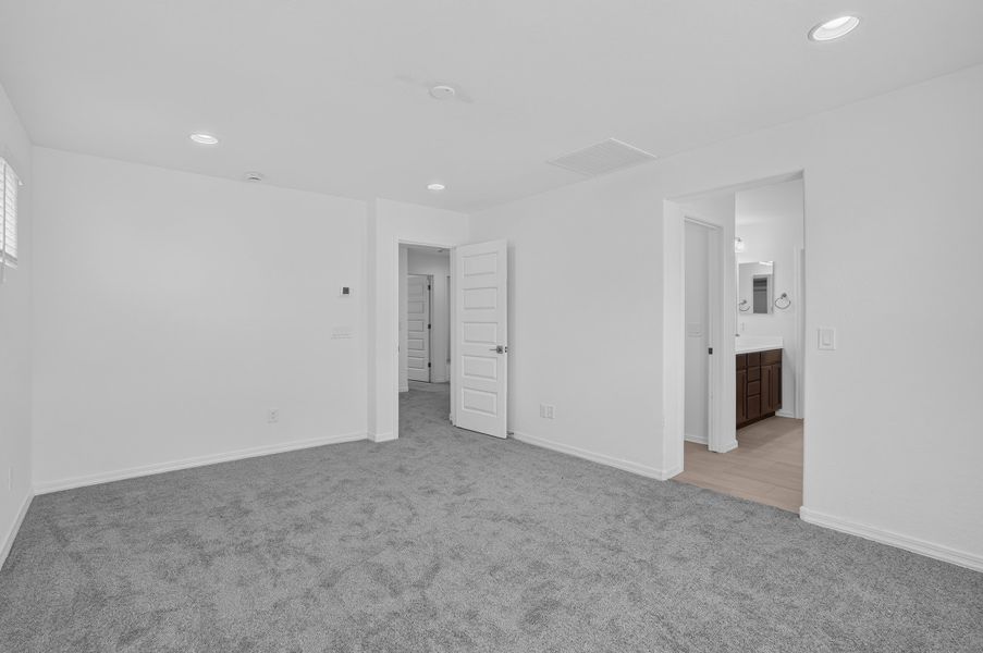 Spacious, unfurnished interior of a new home in Rancho Mercado, Surprise (Image 17). Spacious, unfurnished interior of a new home in Rancho Mercado, Surprise (Image 17).