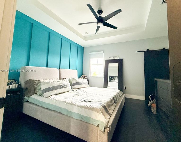 Furnished interior view inside a new home in , Coral Springs (Image 14).
