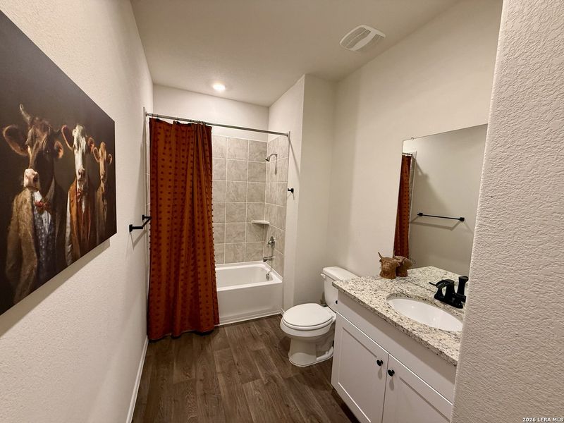 Furnished interior view inside a new home in Winding Creek, New Braunfels (Image 14).