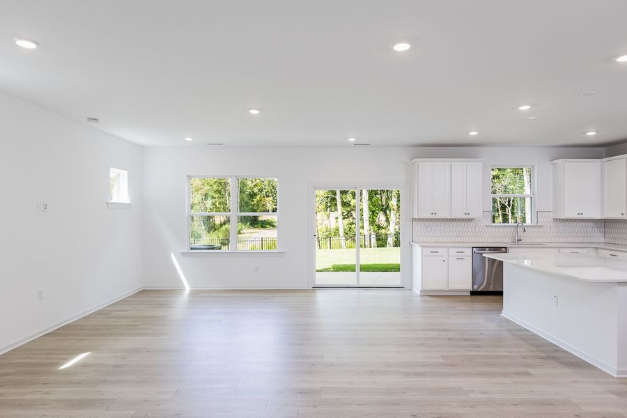 Representative unfurnished interior of a home built from the Harper by Taylor Morrison in Eagle Trace, Wendell (Image 21).
