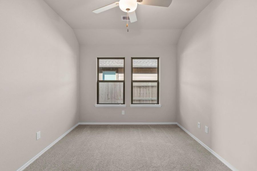 Spacious, unfurnished interior of a new home in The Meadows at Imperial Oaks, Conroe (Image 26).