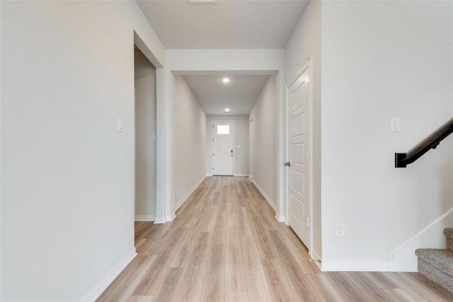 Spacious, unfurnished interior of a new home in Walden Pond, Forney (Image 14).