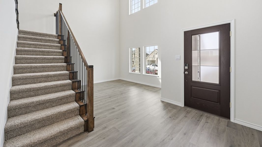 Representative unfurnished interior of a home built from the H204 Medbourne by D.R. Horton in Lilybrooke at Legacy Hills, Celina (Image 8).