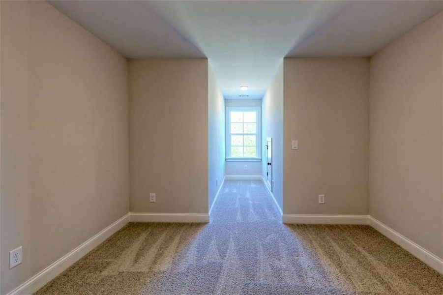 Spacious, unfurnished interior of a new home in , Clarkesville (Image 67).