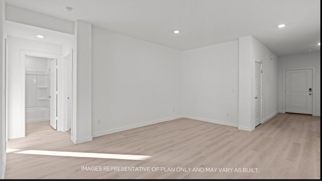 Spacious, unfurnished interior of a new home in Overlook West, Wolfforth (Image 9).