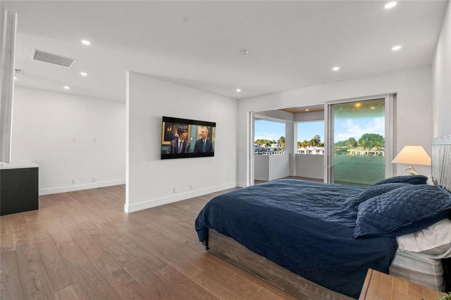 Furnished interior view inside a new home in , Pompano Beach (Image 14).