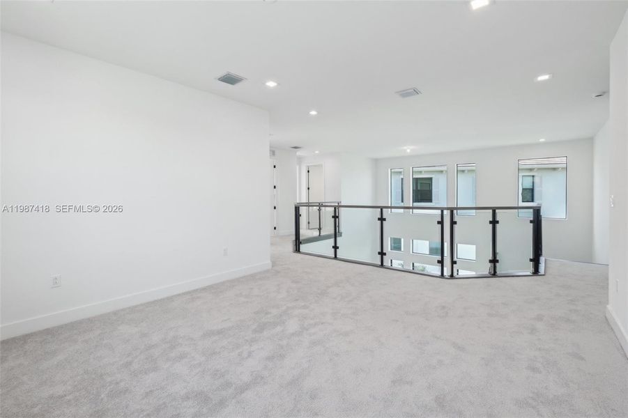 Spacious, unfurnished interior of a new home in , Palm Beach Gardens (Image 45). Spacious, unfurnished interior of a new home in , Palm Beach Gardens (Image 45).