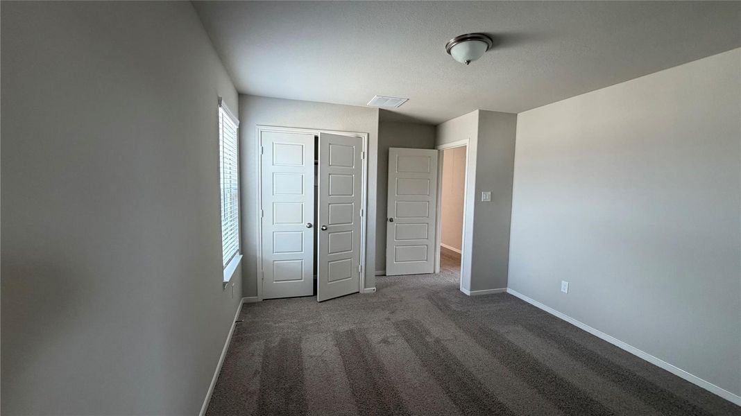 Spacious, unfurnished interior of a new home in River Ranch, Dayton (Image 12).