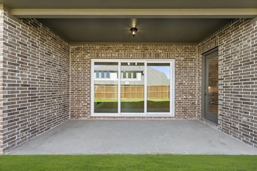 Representative exterior details of a home built from the Louis - 70 ft Home Site by Rockwell Homes in Nelson Lake Estates, Rockwall (Image 3). Representative exterior details of a home built from the Louis - 70 ft Home Site by Rockwell Homes in Nelson Lake Estates, Rockwall (Image 3).