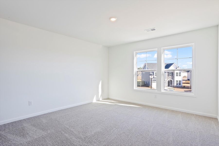 Spacious, unfurnished interior of a new home in Portrait Hills, Aiken (Image 28).