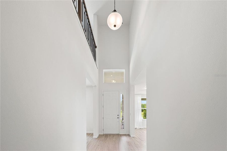 Spacious, unfurnished interior of a new home in , Winter Garden (Image 25).