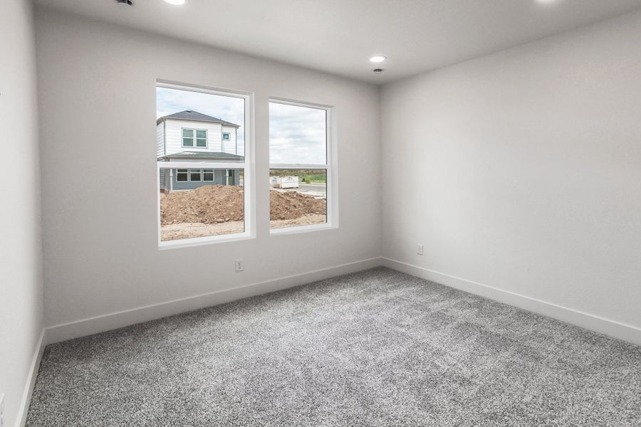 Spacious, unfurnished interior of a new home in Bloom, Fort Collins (Image 23).