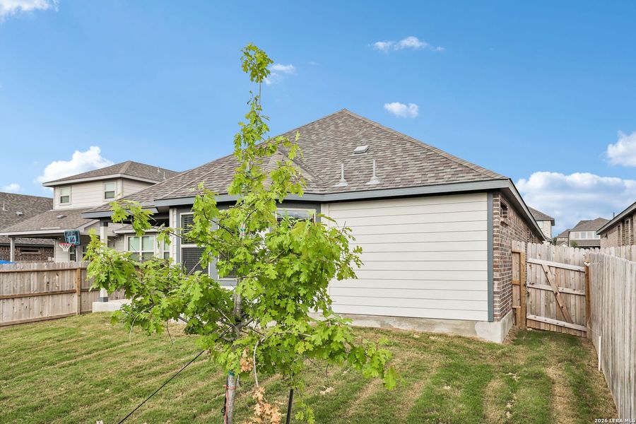Exterior details and patio area of a home in Kallison Ranch, San Antonio (Image 4).