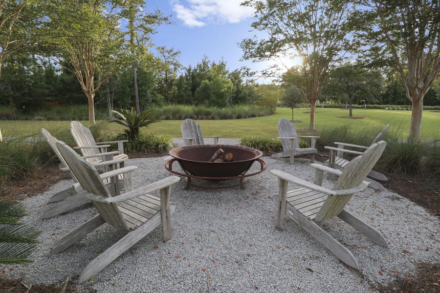 Community amenities in , Summerville (Image 67).