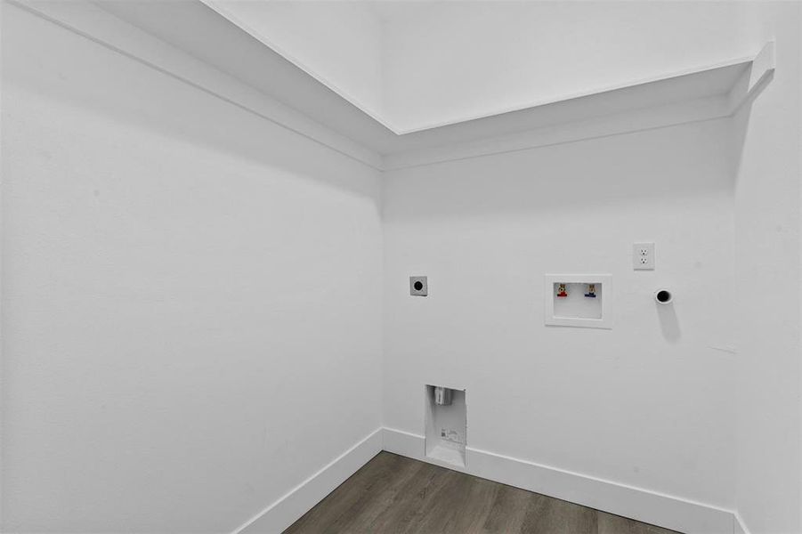 Image 38 of a home in .