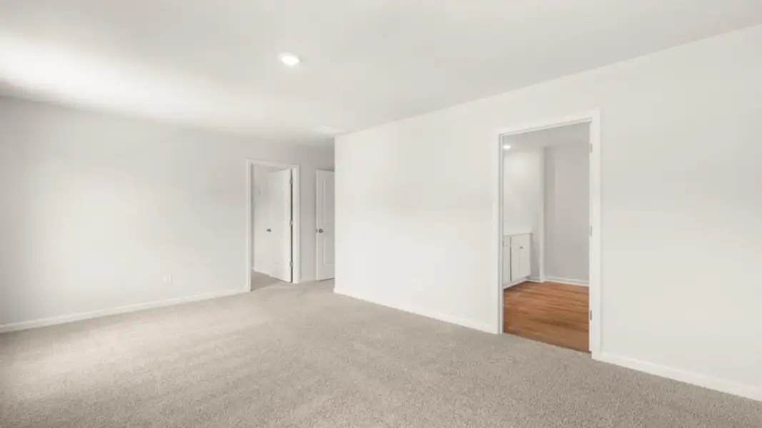 Spacious, unfurnished interior of a new home in Lost Creek, Dallas (Image 30). Spacious, unfurnished interior of a new home in Lost Creek, Dallas (Image 30).