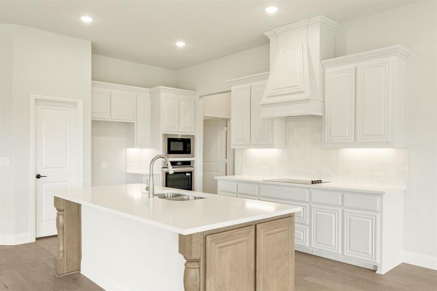 Furnished interior view inside a new home in The Retreat at North Grove 60, Waxahachie (Image 6). Furnished interior view inside a new home in The Retreat at North Grove 60, Waxahachie (Image 6).