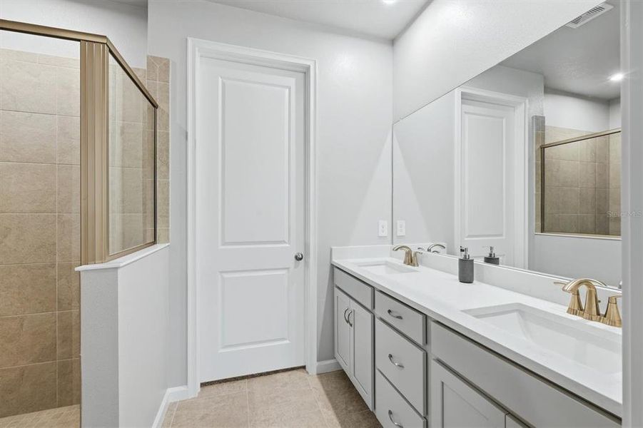 Furnished interior view inside a new home in Wellen Park, Venice (Image 28).