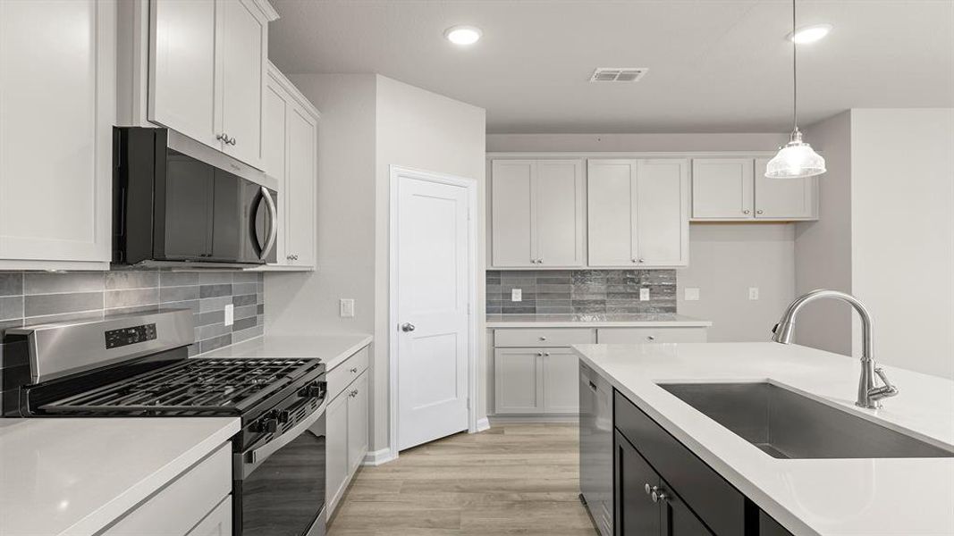 10. 1416 Martingale - Kitchen (3) 10. 1416 Martingale - Kitchen (3)