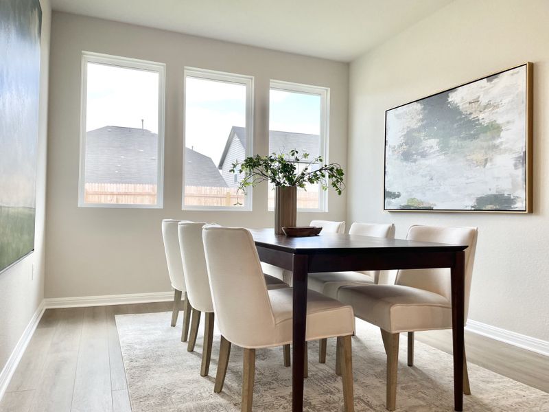 Representative furnished interior of a home built from the Blake by Ashton Woods in Rolling Glen, Hutto (Image 14).