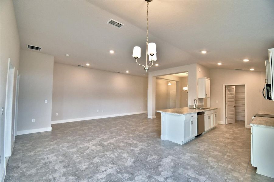 Spacious, unfurnished interior of a new home in Cadence Crossing, Auburndale (Image 18). Spacious, unfurnished interior of a new home in Cadence Crossing, Auburndale (Image 18).