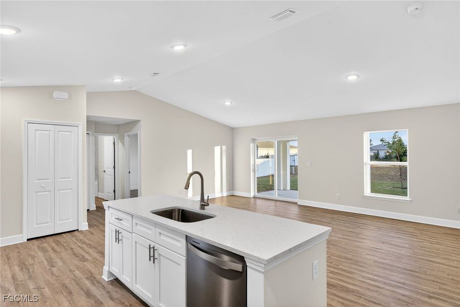 Furnished interior view inside a new home in Cape Coral, Cape Coral (Image 7).