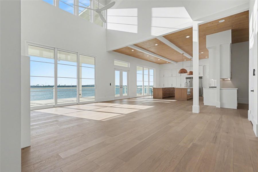 Spacious, unfurnished interior of a new home in , Galveston (Image 31).