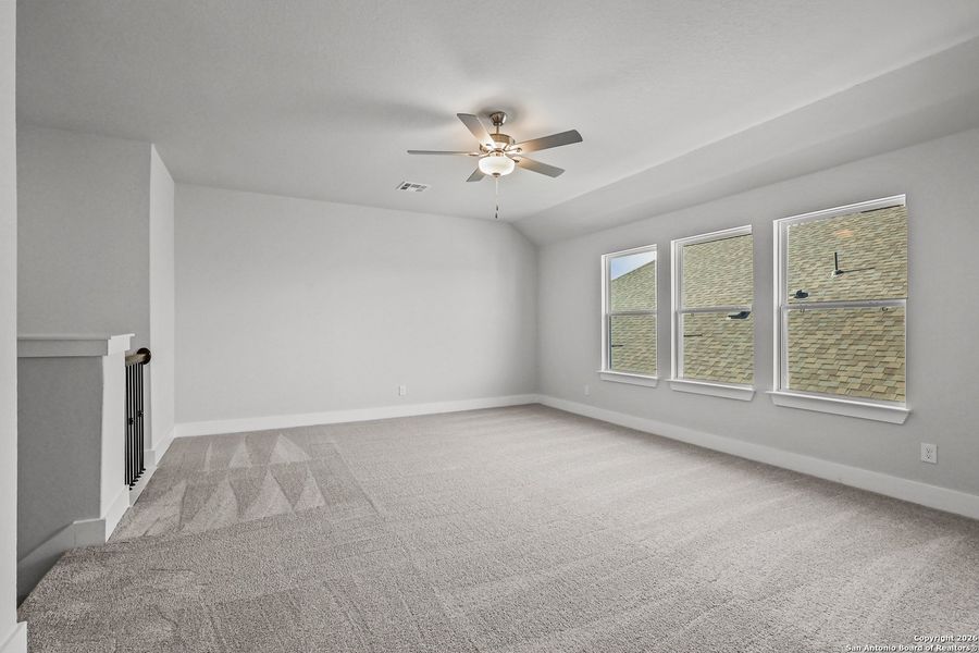 Spacious, unfurnished interior of a new home in Mayfair 50', New Braunfels (Image 22).
