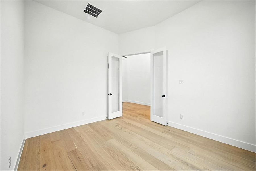 2720AmberLn220E019 2720AmberLn220E019