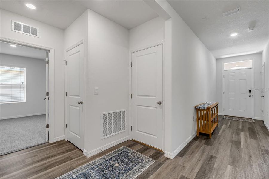 Spacious, unfurnished interior of a new home in , New Smyrna Beach (Image 27).