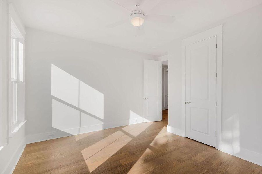 Spacious, unfurnished interior of a new home in Kings River Preserve, Hollywood (Image 30).