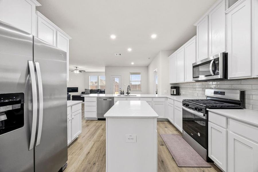 Furnished interior view inside a new home in , Aubrey (Image 17).