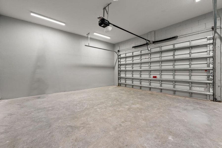 Image 34 of a home in .