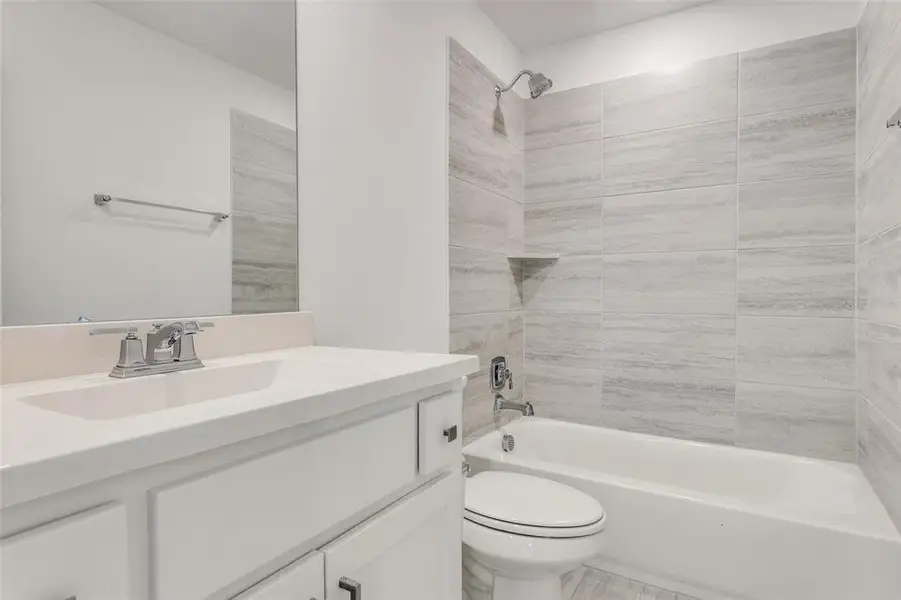 Furnished interior view inside a new home in , Mansfield (Image 8).