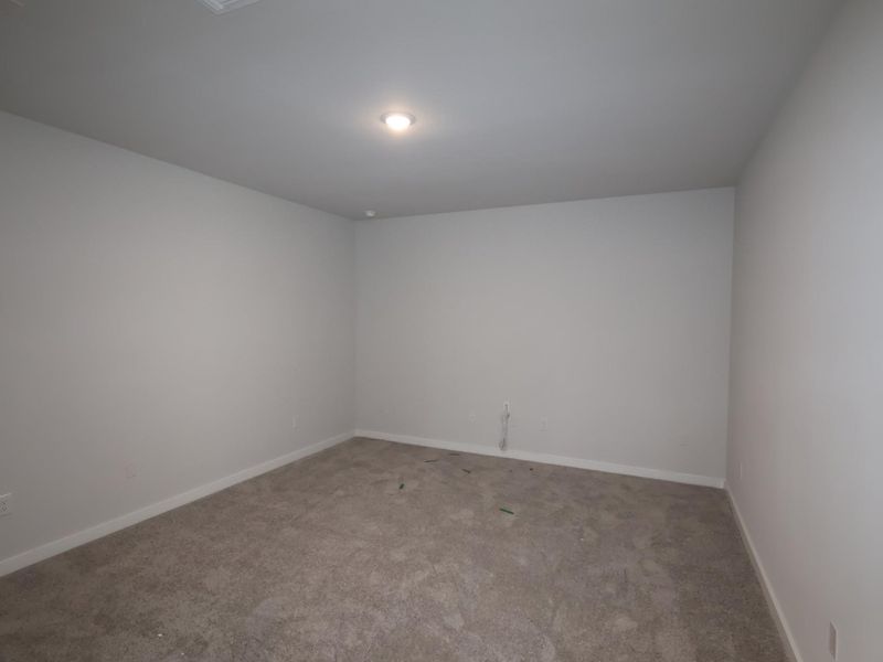 Spacious, unfurnished interior of a new home in Edgewood, Leander (Image 20).