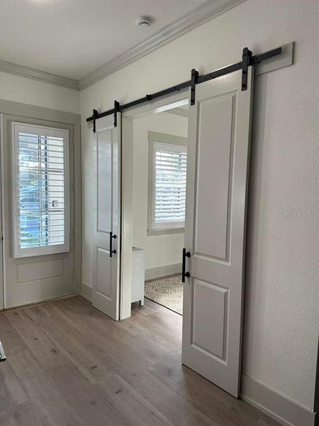 Spacious, unfurnished interior of a new home in , Lakeland (Image 9).