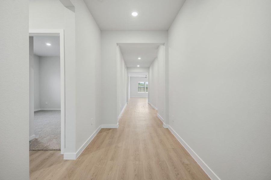 Spacious, unfurnished interior of a new home in Martha's Vineyard, Alvin (Image 13).