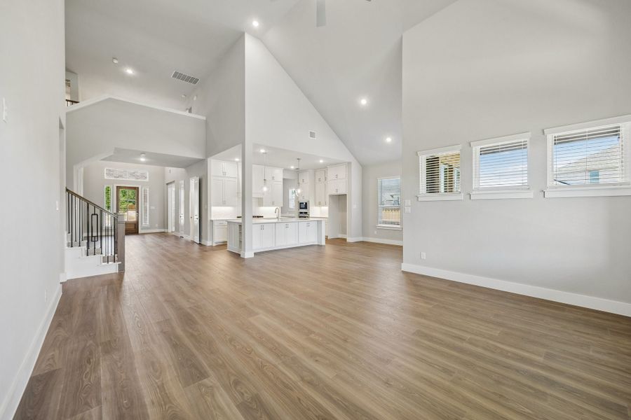 Spacious, unfurnished interior of a new home in Rainwater Crossing, Celina (Image 16).