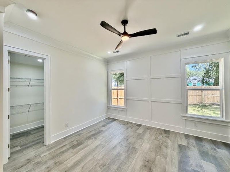 Spacious, unfurnished interior of a new home in , North Charleston (Image 35).