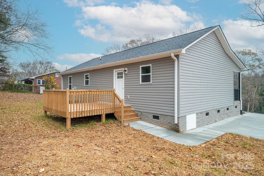 Sidewalk to back entrance Sidewalk to back entrance