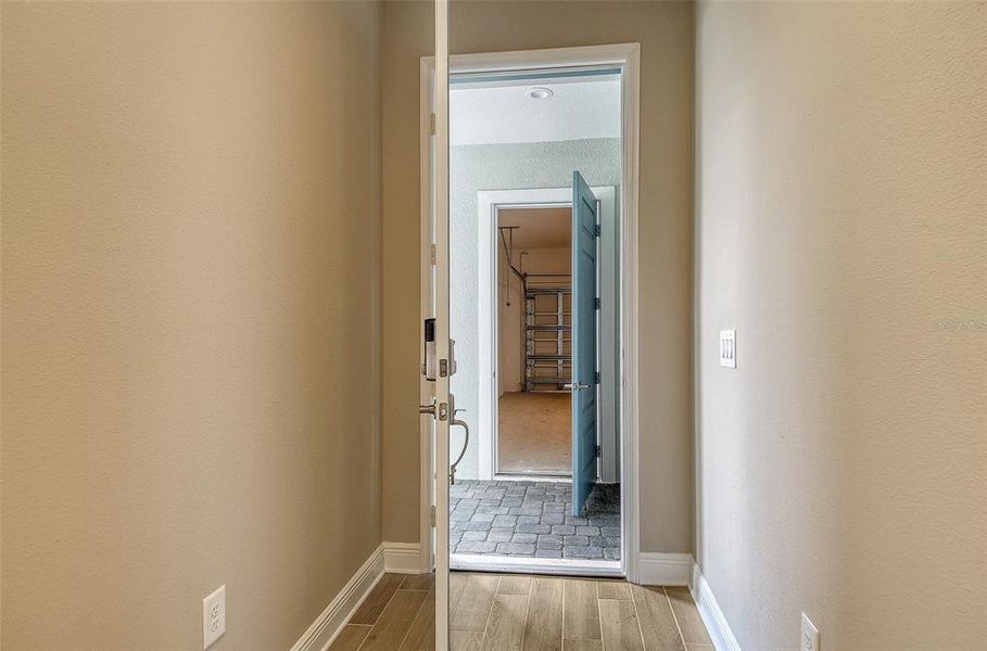 Spacious, unfurnished interior of a new home in , Venice (Image 20).