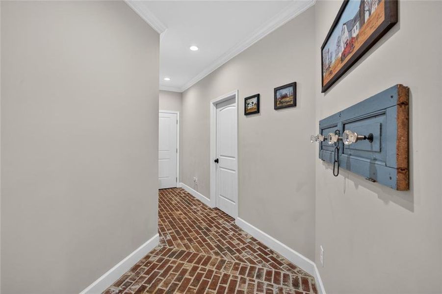 Spacious, unfurnished interior of a new home in , Nicholson (Image 20).
