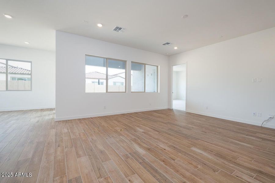 Tri Pointe Bella Vista 67 - Great Room-4 Tri Pointe Bella Vista 67 - Great Room-4