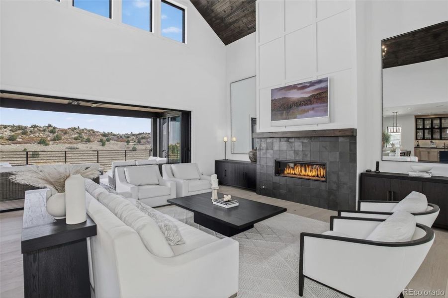 Great Room feature accordion doors to back deck Great Room feature accordion doors to back deck