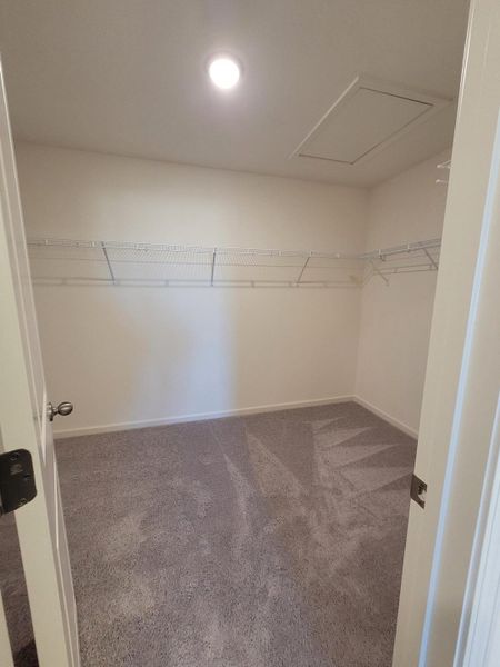 Spacious, unfurnished interior of a new home in , Ridgeville (Image 7).