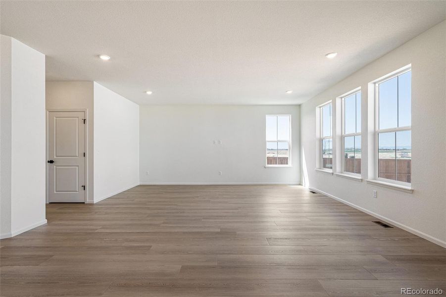 Spacious, unfurnished interior of a new home in Farmlore, Brighton (Image 31).