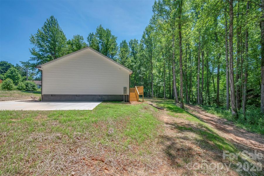 Exterior details and patio area of a home in , Bostic (Image 17).