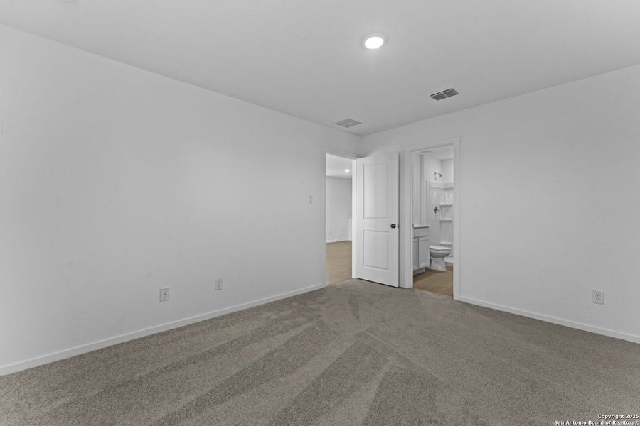 Spacious, unfurnished interior of a new home in Torian Village: Stonehill Collection, San Antonio (Image 23). Spacious, unfurnished interior of a new home in Torian Village: Stonehill Collection, San Antonio (Image 23).