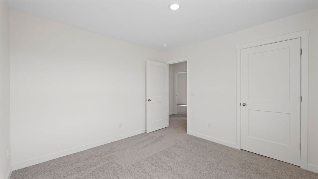 Spacious, unfurnished interior of a new home in Evergreen Landing, Rossville (Image 28).